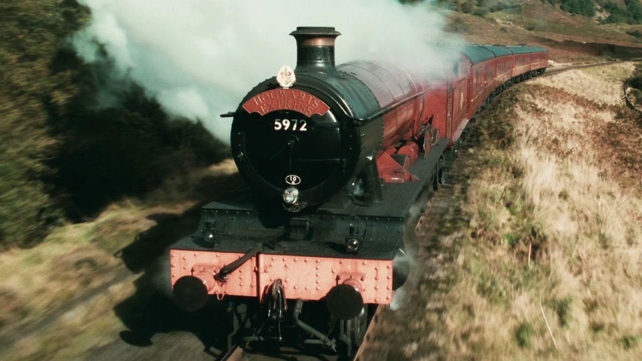 Vídeo vazado revela Expresso de Hogwarts nos bastidores da nova série de Harry Potter - Imagem do artigo