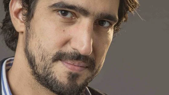 Renato Góes: do teatro pernambucano ao protagonismo nas novelas da Globo - Imagem do artigo